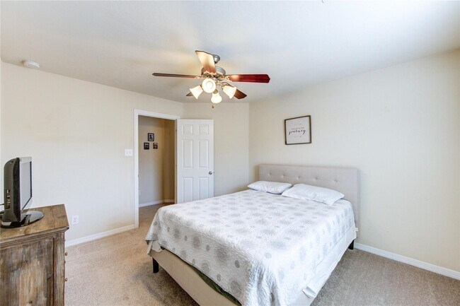Building Photo - 26614 Becker Pines Ln