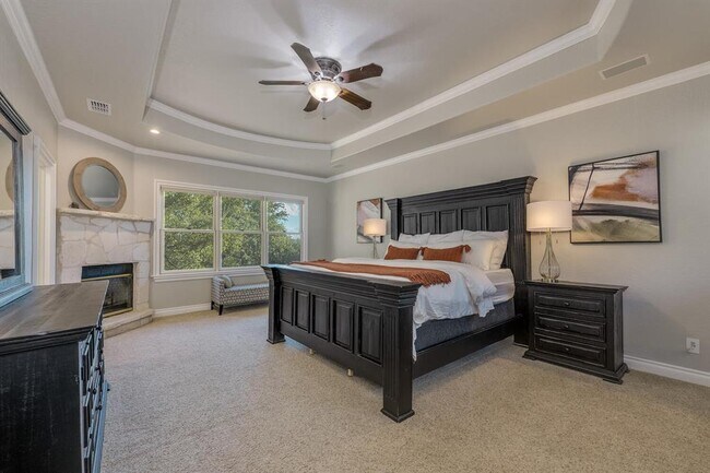 Building Photo - 813 Moonlight Bay Dr