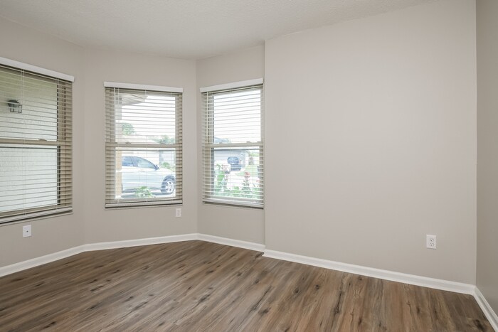 Building Photo - 2902 Woolridge Dr