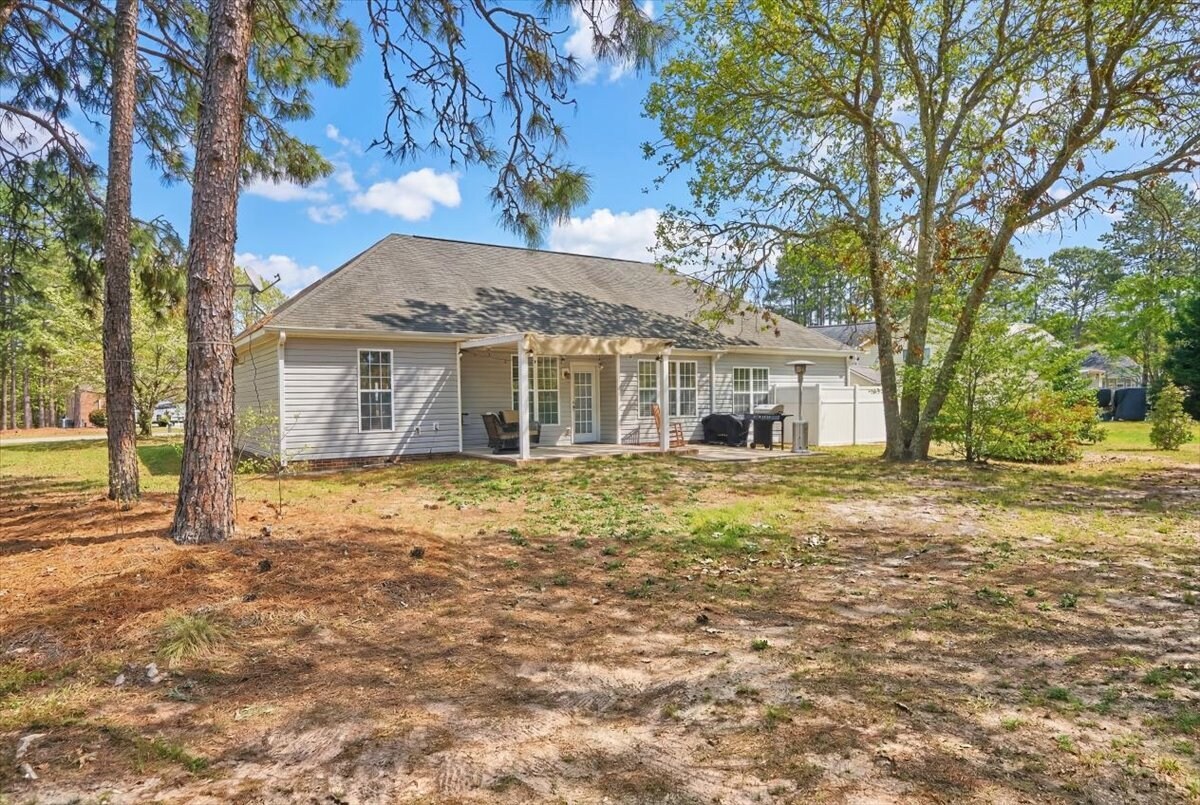 Building Photo - 329 Green Links Dr