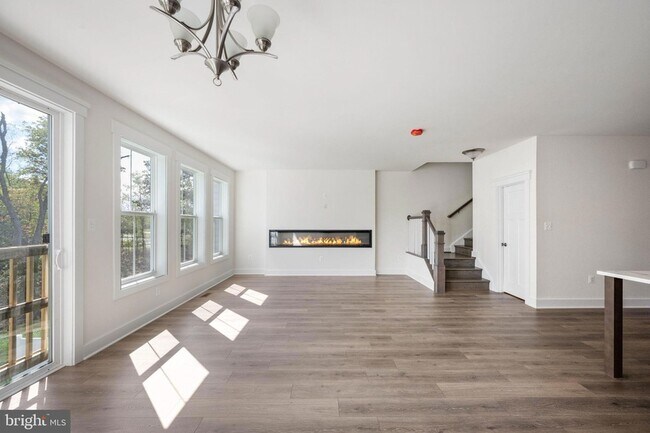 Building Photo - 354 Evermore Ln