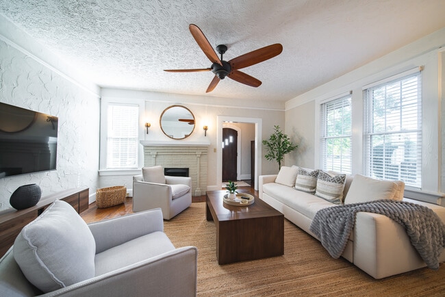 Building Photo - 1615 30th St