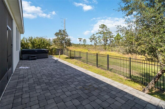 Building Photo - 11352 Satire St