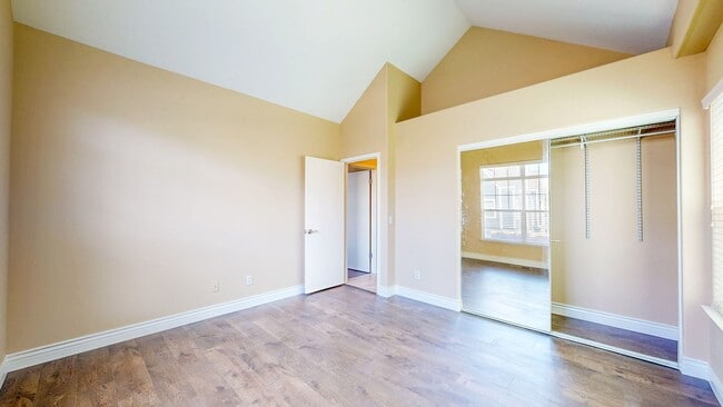 Building Photo - 2322 Mikayla Dr