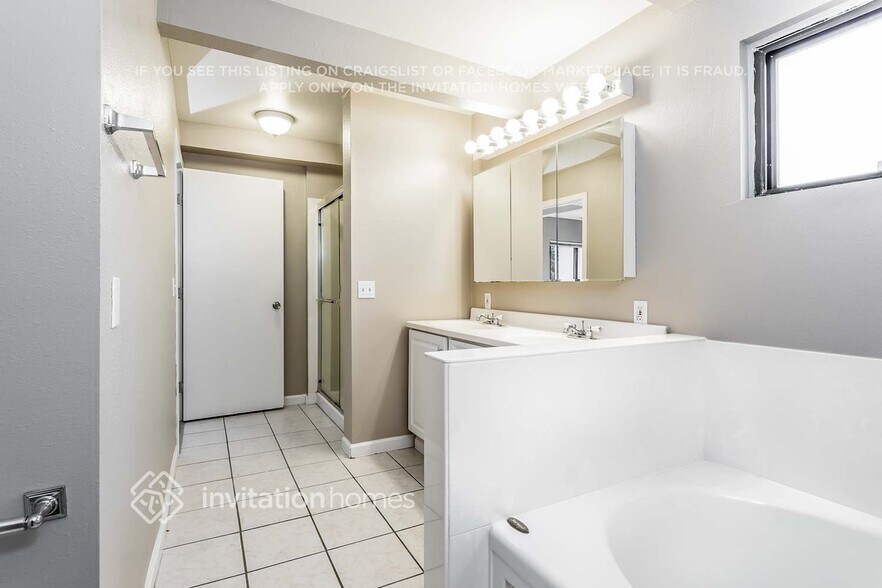 Building Photo - 321 Brennan Ct