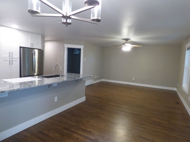 Building Photo - Cozy Bungalow in Berthoud