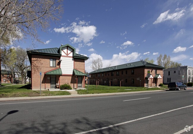 Building Photo - Platte Valley Homes