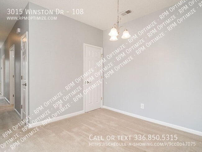 Building Photo - 3015 Winston Dr