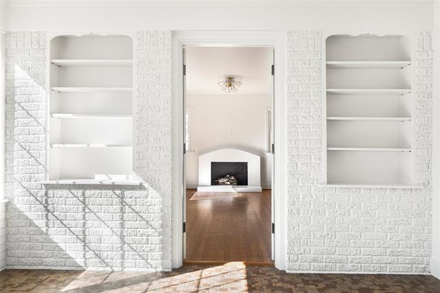 Building Photo - 5623 McCommas Blvd