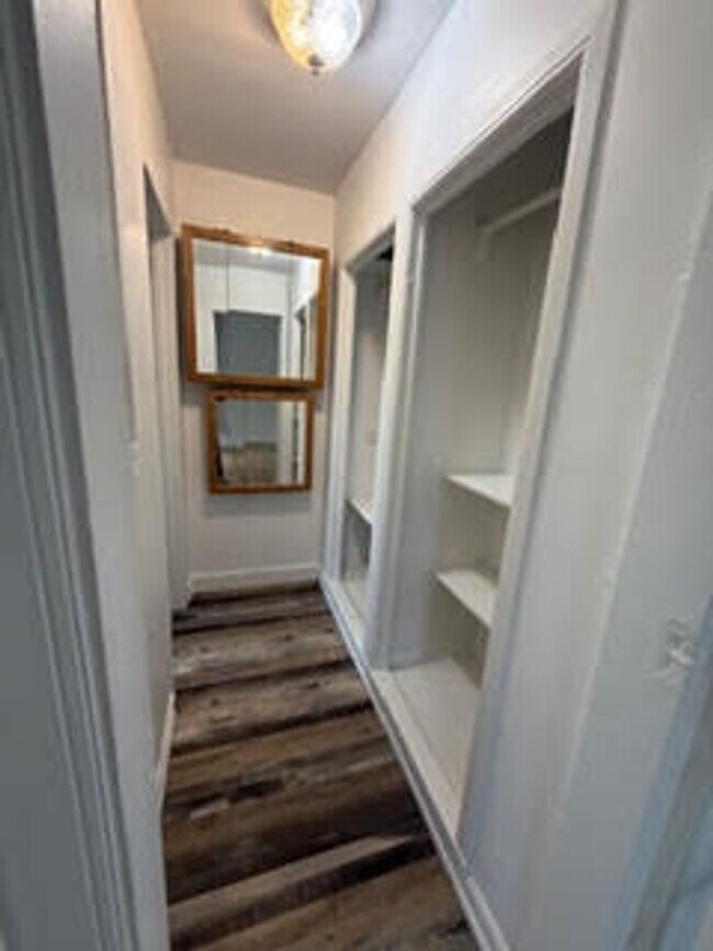 Building Photo - 721 Hillside St