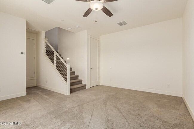 Building Photo - 6850 E McDowell Rd