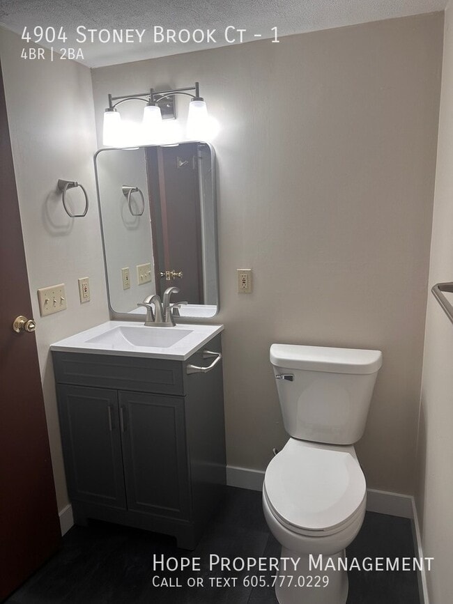 Building Photo - 4904 Stoney Brook Ct