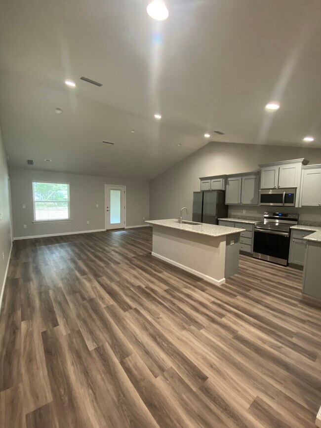 Building Photo - 6857 Stirrup Ln