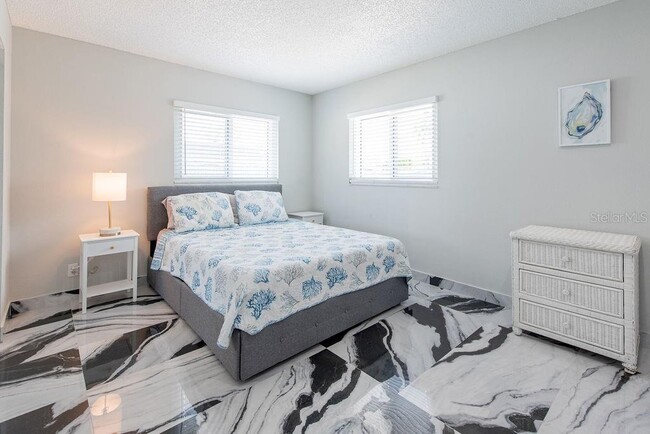 Building Photo - 6819 11th Ave NW