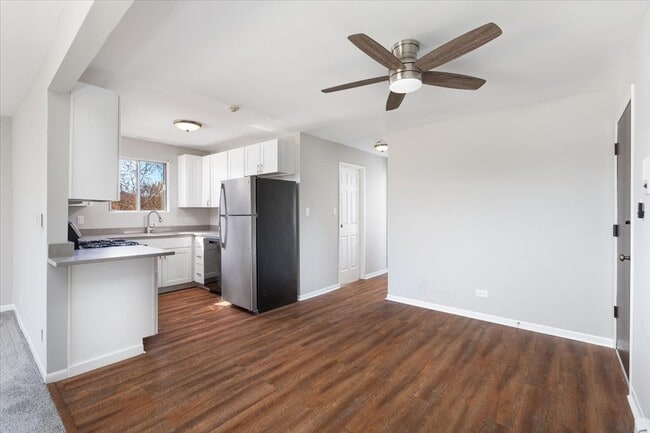 Building Photo - 708 W 65th St