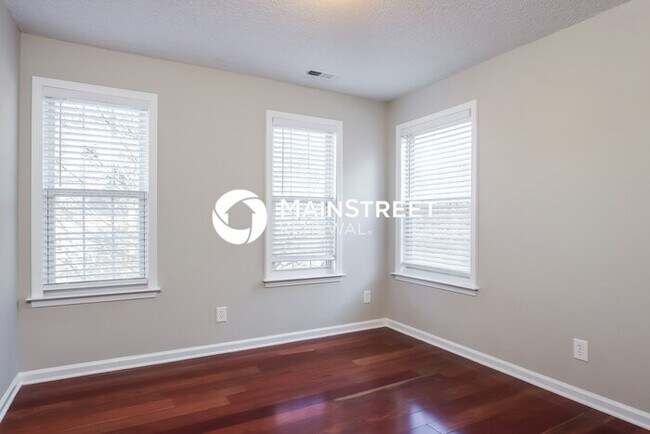 Building Photo - 4 Bedroom Pet-Friendly Home in Raleigh, NC with Main Street Renewal