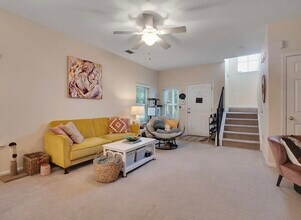 Building Photo - 2289 Del Carmel Way