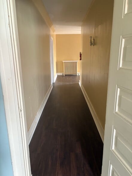Hallway - 226 Cumberland St