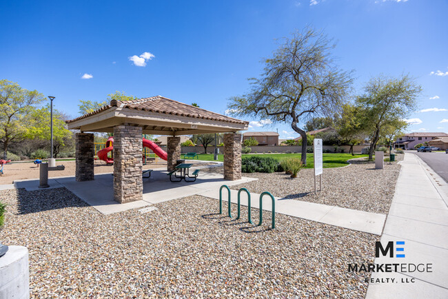 Building Photo - Home at Litchfield/Camelback! JOIN THE WAI...