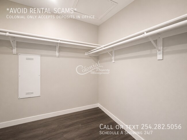 Building Photo - 6005 Perlita Dr