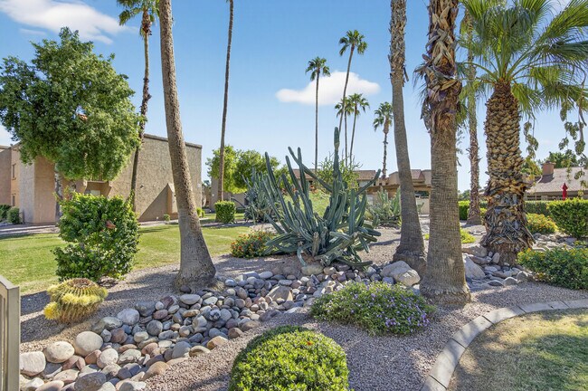 Building Photo - 8260 E Arabian Trail