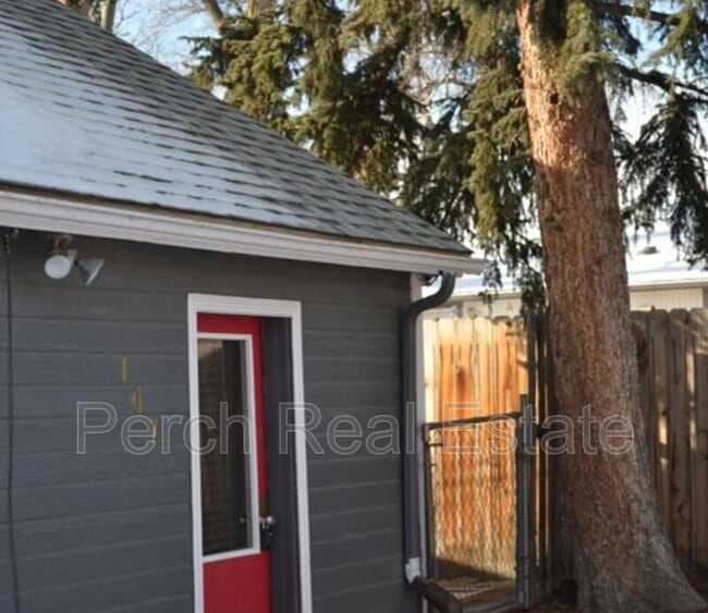 Building Photo - 107 S Kendall St