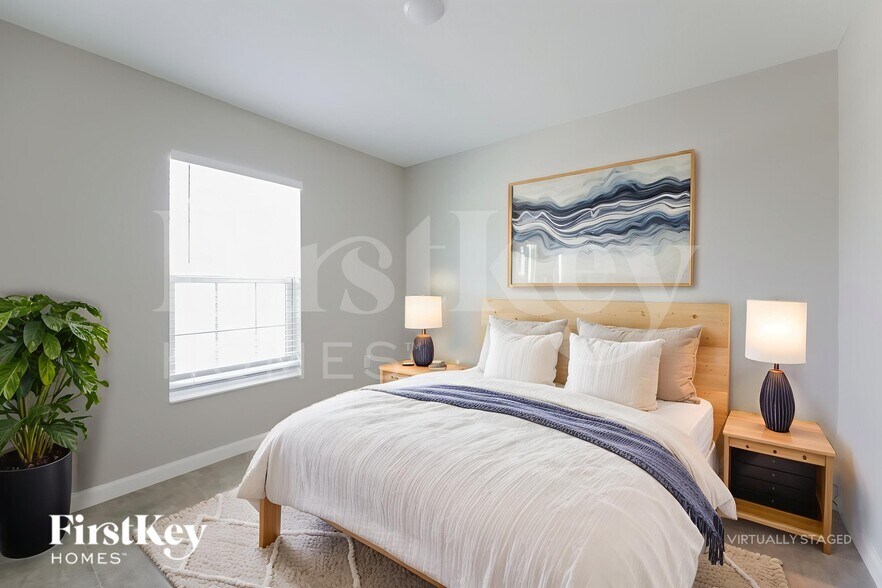 Building Photo - 513 Earhart Dr