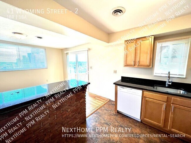 Building Photo - 41 Wyoming St