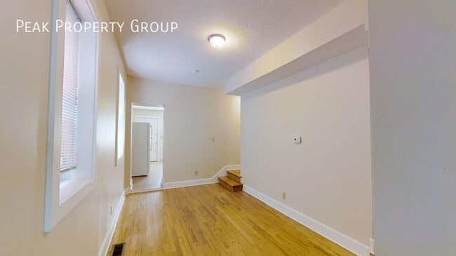 Building Photo - 1379 Indianola Ave