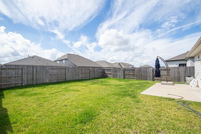 Building Photo - 15123 Monaltrie Dr
