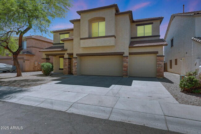 Building Photo - 9423 W Monte Vista Rd