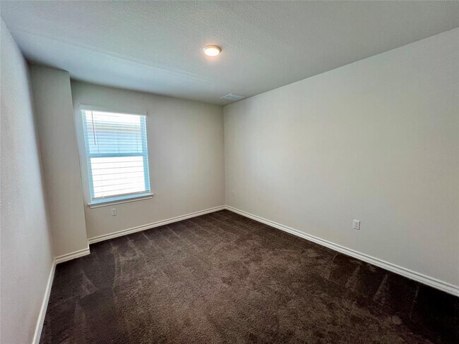 Building Photo - 2907 Salvidar Bend