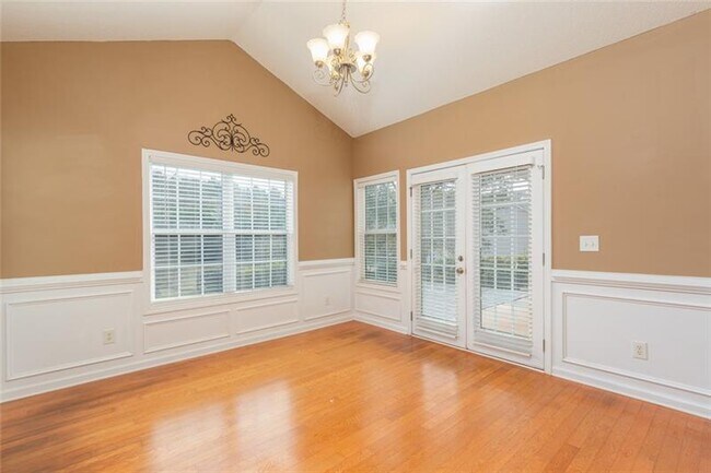 Building Photo - 300 McKendree Ct