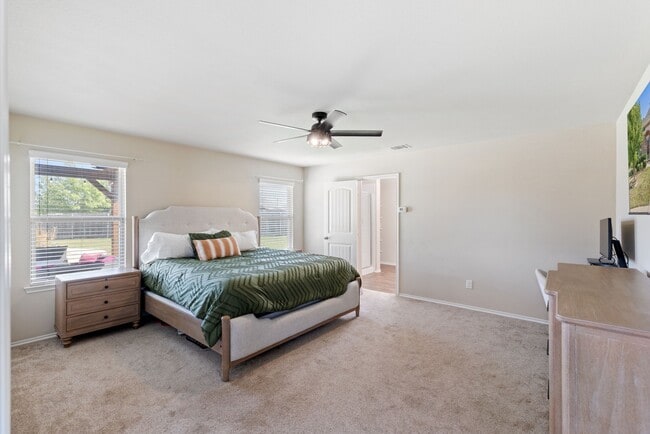 Building Photo - 1312 Cedar Hollow Dr