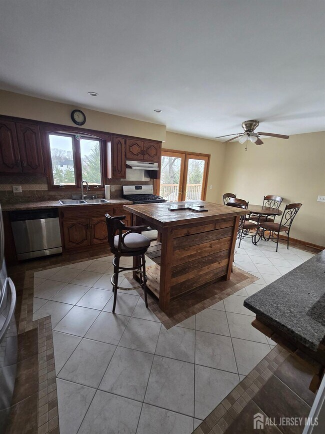 Building Photo - 241 Monmouth Rd