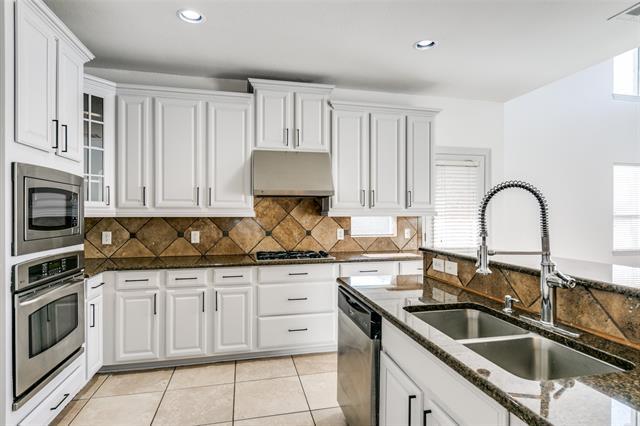 Building Photo - 4328 Oak Bluff Ln