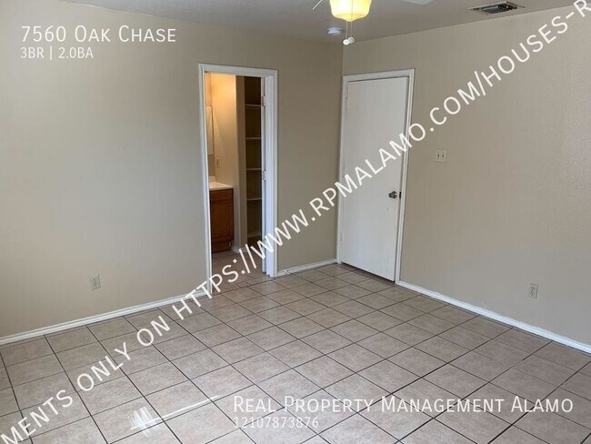 Building Photo - 7560 Oak Chase