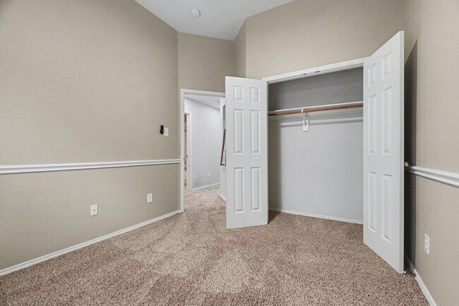 Building Photo - Welcome home to this spacious 3-bedroom, 2-bathroom property offering 2,000 square feet of comfor...