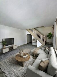 Building Photo - Large 3 Bedroom Home in Harrisburg