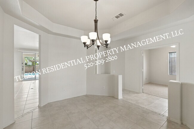 Building Photo - 11399 Silver Pheasant Loop