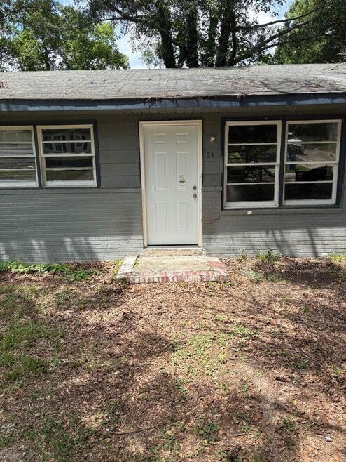Building Photo - 21 Patch Dr