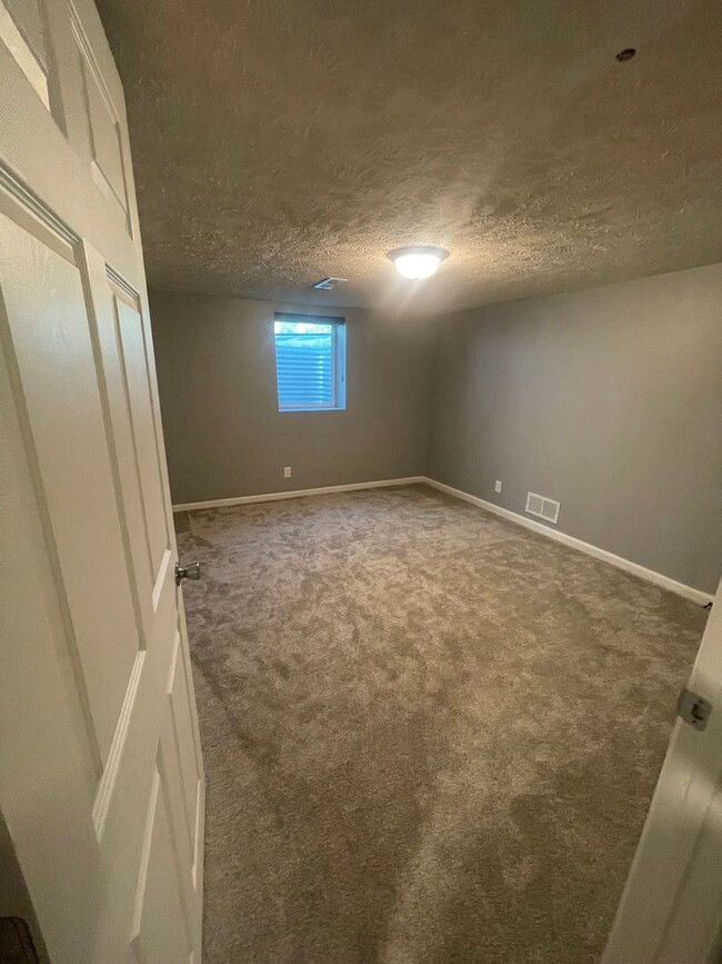 Building Photo - Home for Rent in Bellevue NE!