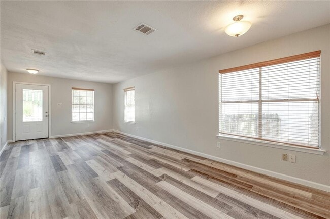 Building Photo - 12713 Modena Trail