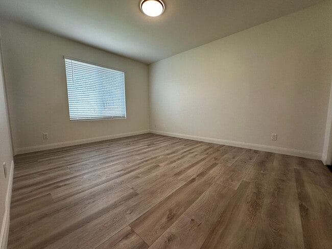 Building Photo - Fully Remodeled Single-Level Encinitas Gem...