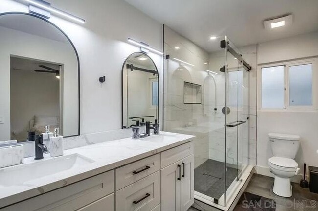 Building Photo - 6964 Mt Vernon St