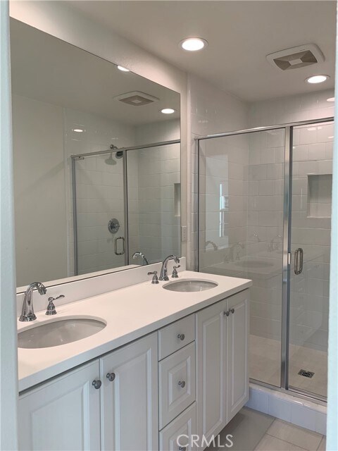 Building Photo - 861 Orchid Way