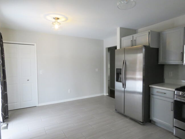 Building Photo - 3539 East St