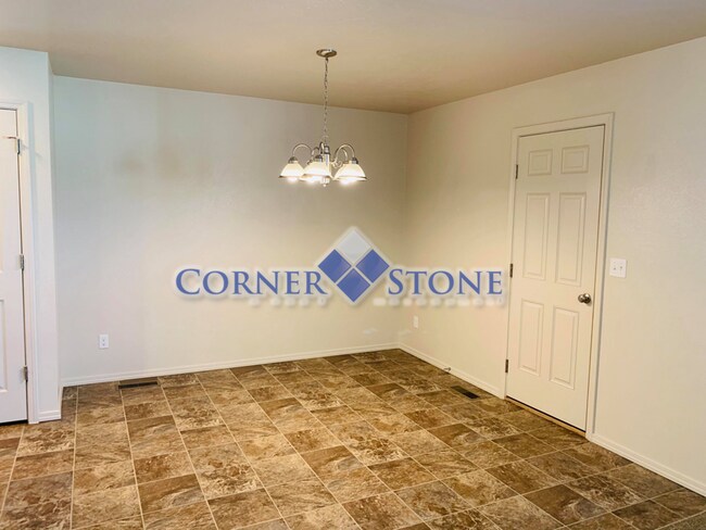 Building Photo - Great Home Near Settlers Park!