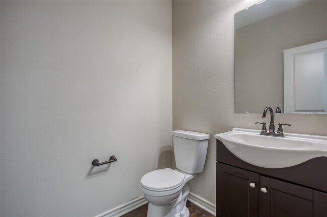 Building Photo - 122-122 Eagle Meadow Dr