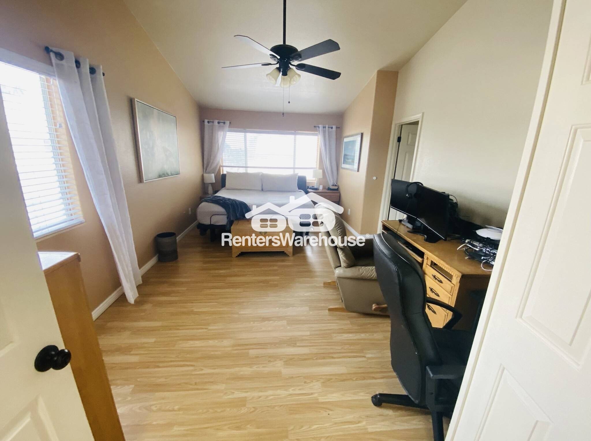 Building Photo - 4805 E Kachina Trail
